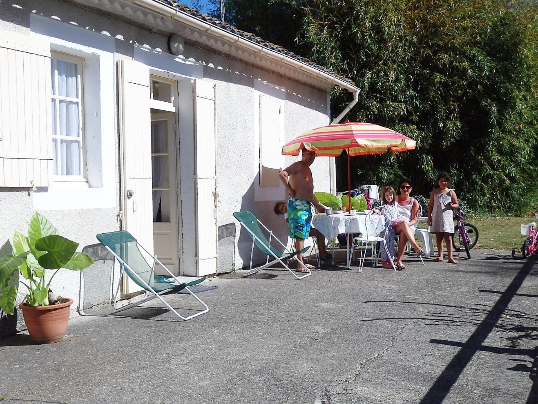 Domaine De Laroque Lou Maisouet Casteljaloux Exteriör bild